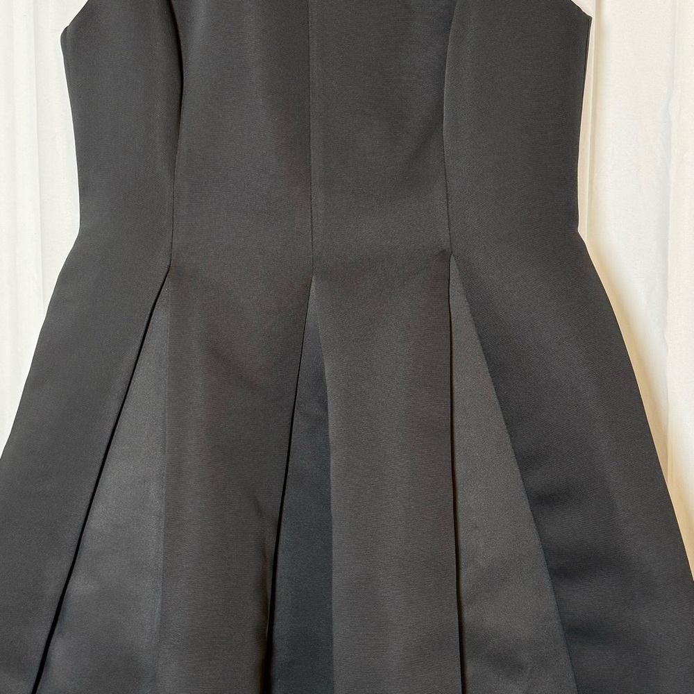 Halston Heritage Black Pleated Fit & Flare Cocktail Dress NWT Size 12 - Picture 7 of 13
